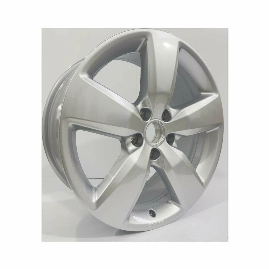 /upload/import_images/wheel/original_skoda_karoq_bez_stupichnogo_kolpachka_brilliantsilver.jpg